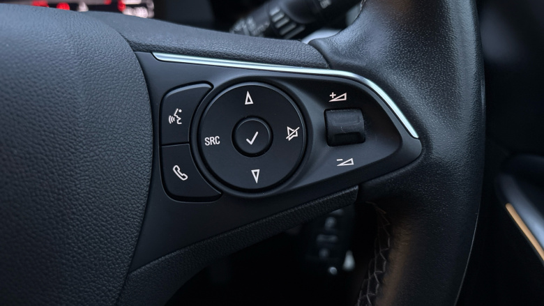 Vauxhall Grandland 1.2 Turbo SE 5dr Petrol Hatchback